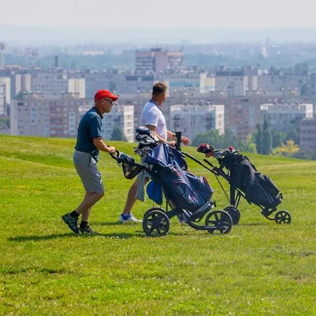 Διαμέρισμα Maharaja Buda - Private Parking And Garden Βουδαπέστη